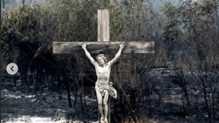 A pesar de incendio cruz de jesús quedó intacta