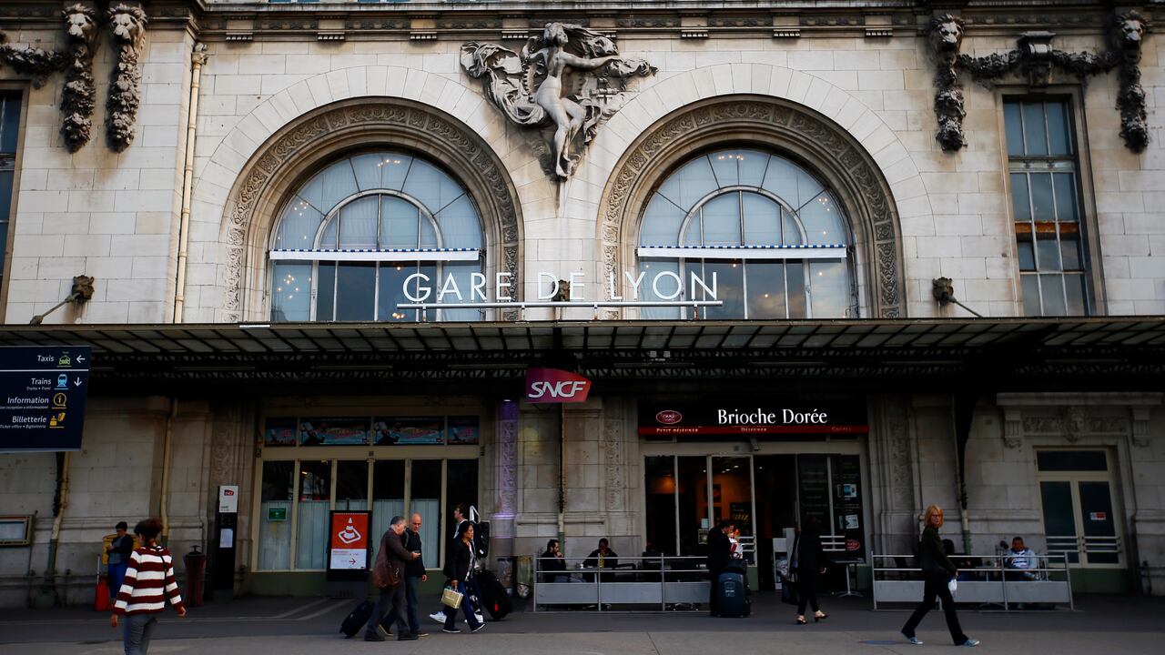 La Gare de Lyon es una de las estaciones de tren más concurridas de París.