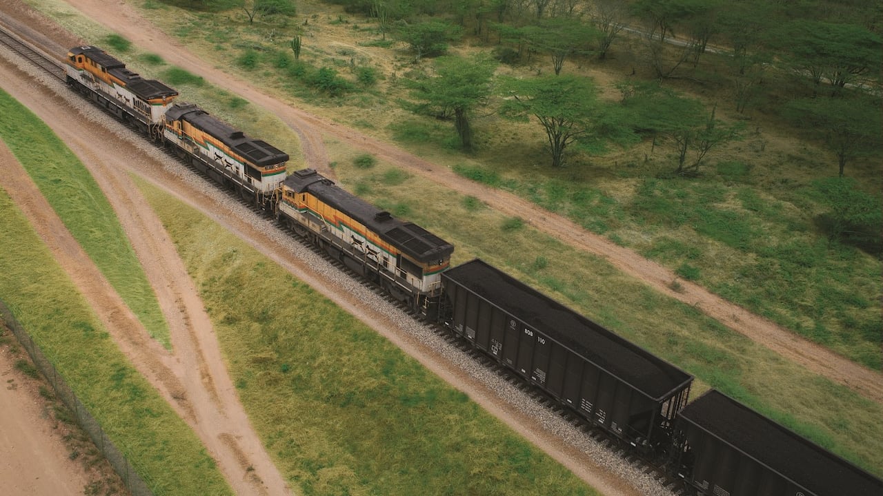 Cerrejón es un complejo en La Guajira que incluye una mina a cielo abierto, una línea férrea y un puerto de exportación. Foto: Cerrejón