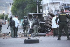 Ataque en Cúcuta con carrobomba en la madrugada de este sábado 1 de agosro, son más de quince policías heridos.