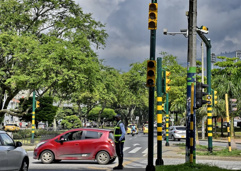 Secretaría de Movilidad de Cali anunció liquidación de contrato de semaforización inteligente: hay millonario detrimento