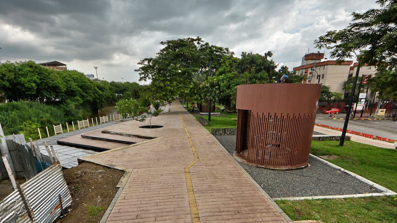 El Parque Pacífico, obra que busca dejar un espacio que exalte la Cultura del Pacífico Colombiano. Actualmente está suspendida debido a fallas de planeación de la Administración de Jorge Ivan Ospna. Foto Jorge Orozco / El País.