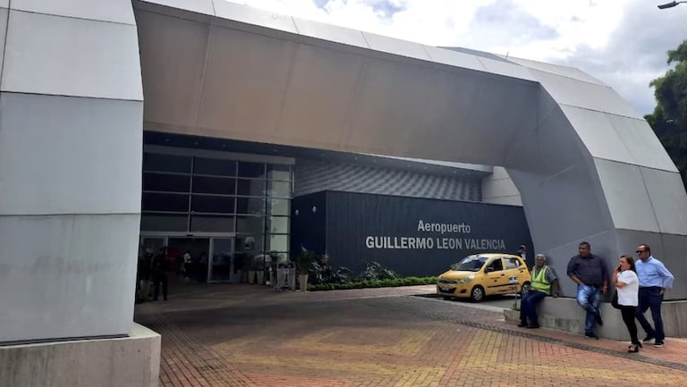 Aeropuerto Guillermo León Valencia de Popayán.