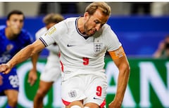 El delantero Harry Kane ha hecho estallar la emoción en el encuentro tras firmar la anotación que adelanta a Inglaterra frente a Croacia.