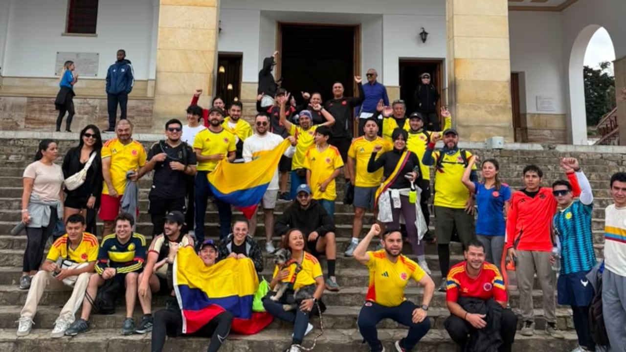 Los colombianos acudieron al cerro por rumores sobre el 'brujo ghanés'.