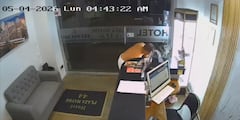 El hombre atacó a la recepcionista en la madrugada del lunes.