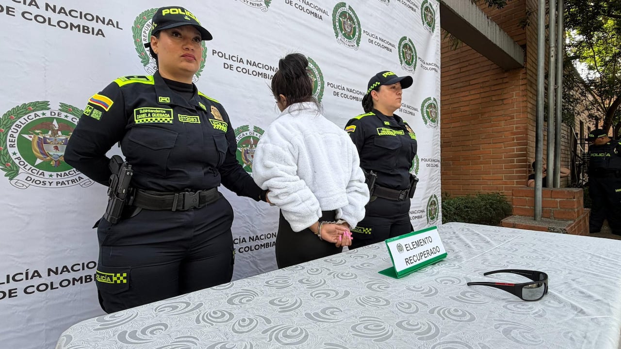 El paradero de la mujer se dio en el barrio Laureles, al occidente de Medellín, mientras la Policía adelantaba un allanamiento en la residencia de Mor.