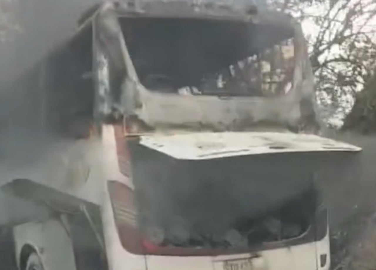 Esta emergencia revive la preocupación por la inseguridad en este corredor vial tras el robo de un cargamento de motocicletas nuevas.