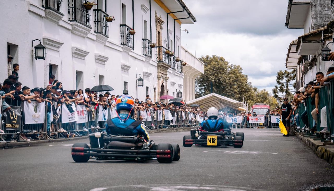 Las calles del centro histórico de Popayán se convirtieron en el escenario del Campeonato de Karts, una competencia que por primera vez se integró a la programación de las Fiestas de Pubenza y que atrajo a habitantes y visitantes alrededor del deporte.
