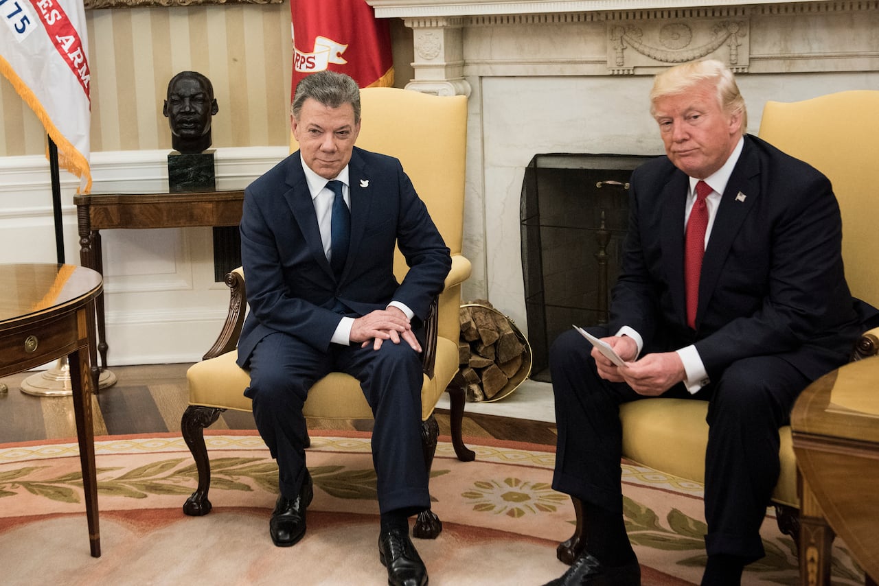 Juan Manuel Santos y Donald Trump durante el 2017 en una visita a la Casa Blanca.