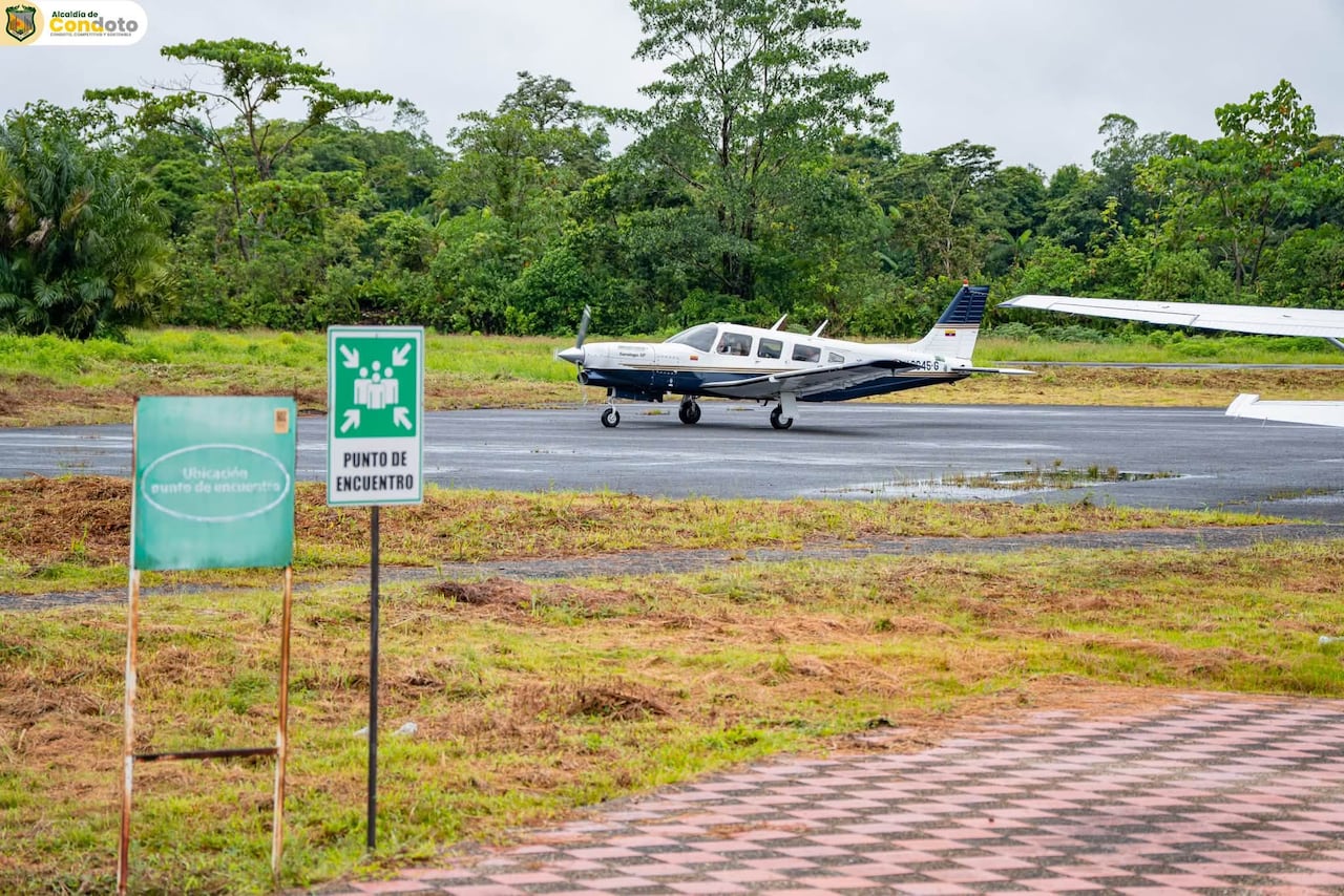 Organismos de socorro y la Fuerza Pública continúan la búsqueda de la avioneta Cessna T206 desaparecida en el Chocó.