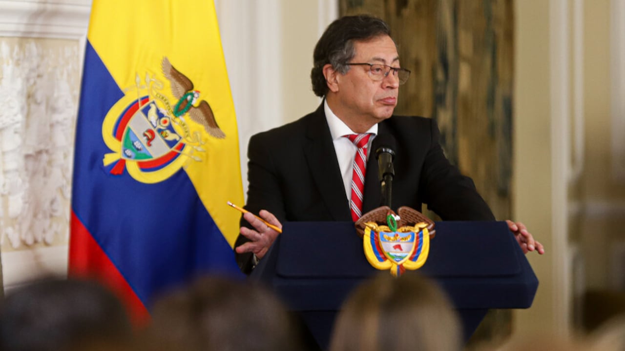 El presidente Gustavo Petro instauró demandas ante la Corte Suprema de Justicia por injuria y calumnia contra los congresistas Jota Pe Hernández, Miguel Polo Polo y Lina María Garrido.