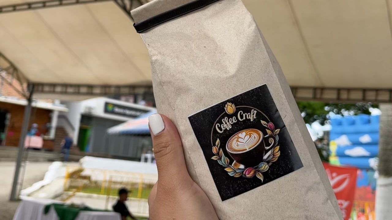 La administración municipal impulsa proyectos de fortalecimiento productivo e industrialización del café para beneficiar a las familias rurales de Morales.