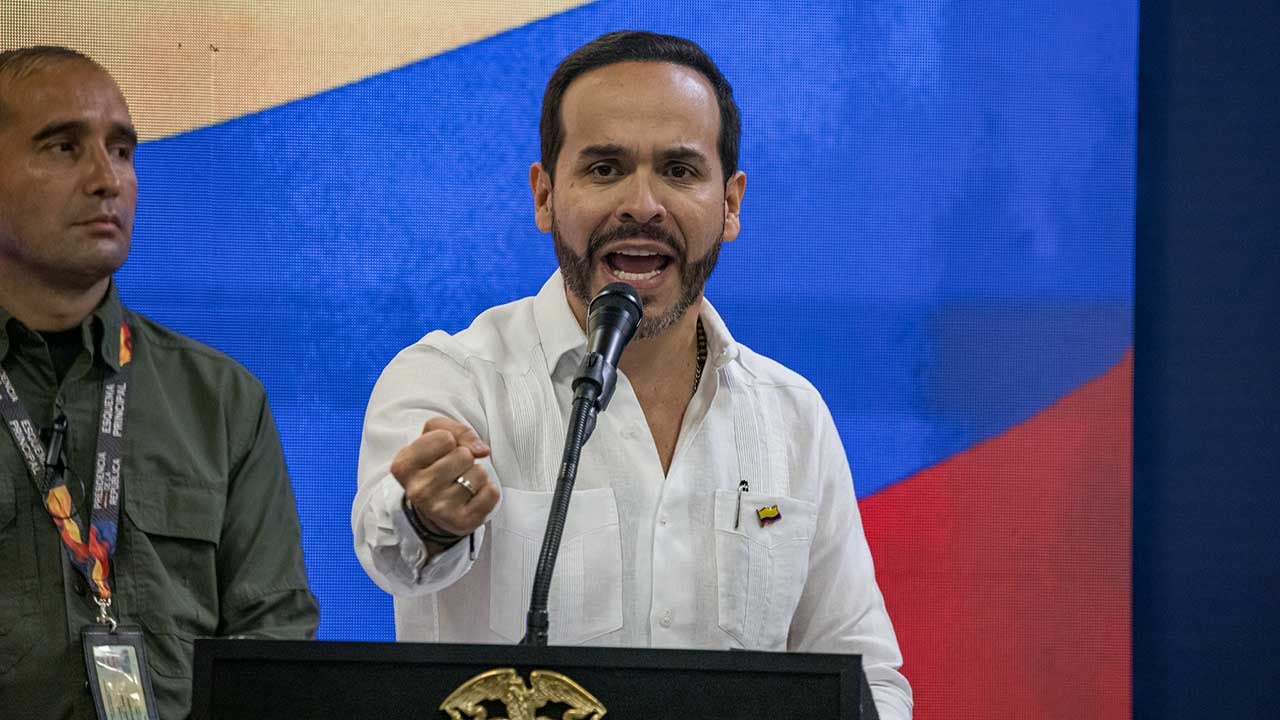 Presidente Abelardo De La Espriella publicó una fuerte advertencia en sus redes sociales.