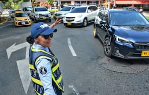 Esta semana volvió el pico y placa a las calles de Cali. Los agentes de transito pusieron 25 comparendos.