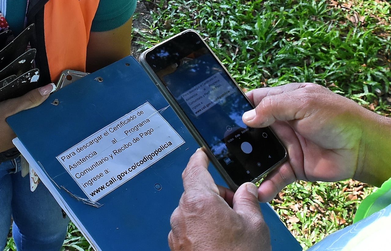 Trabajo comunitario, la alternativa para pagar multas del Código de Policía en Cali