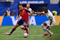 Mikel Oyarzabal comanda el frente de ataque de la selección española en el Estadio de Los Ángeles, buscando romper el bloque defensivo de Austria en los dieciseisavos de final.