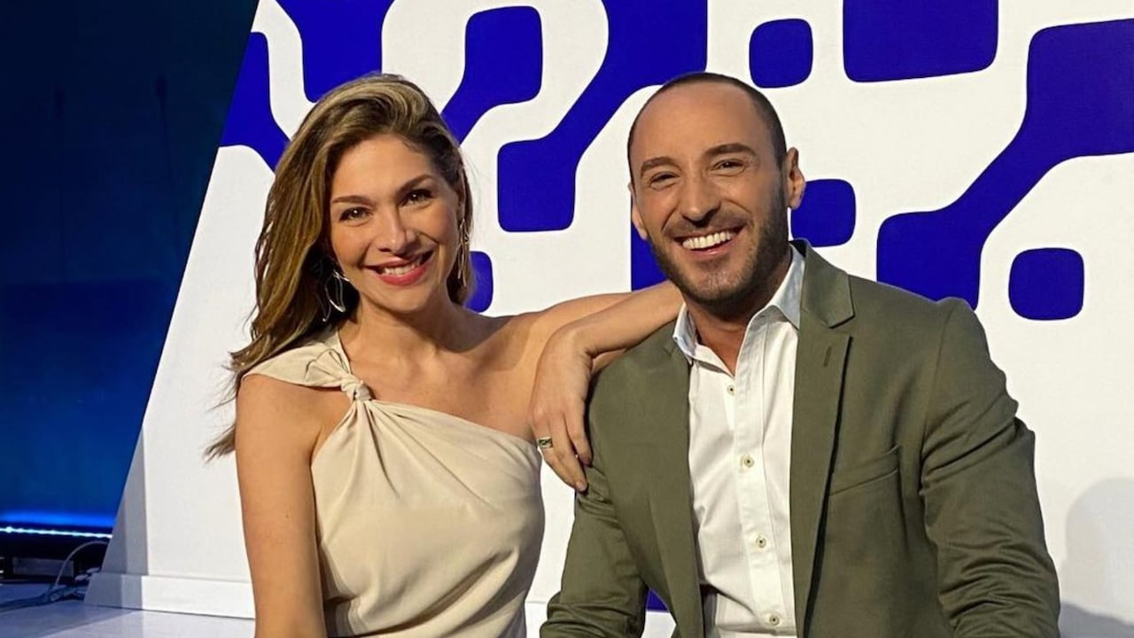 Ana Milena Gutiérrez y Andrés Montoya, presentadores de Noticias Caracol.