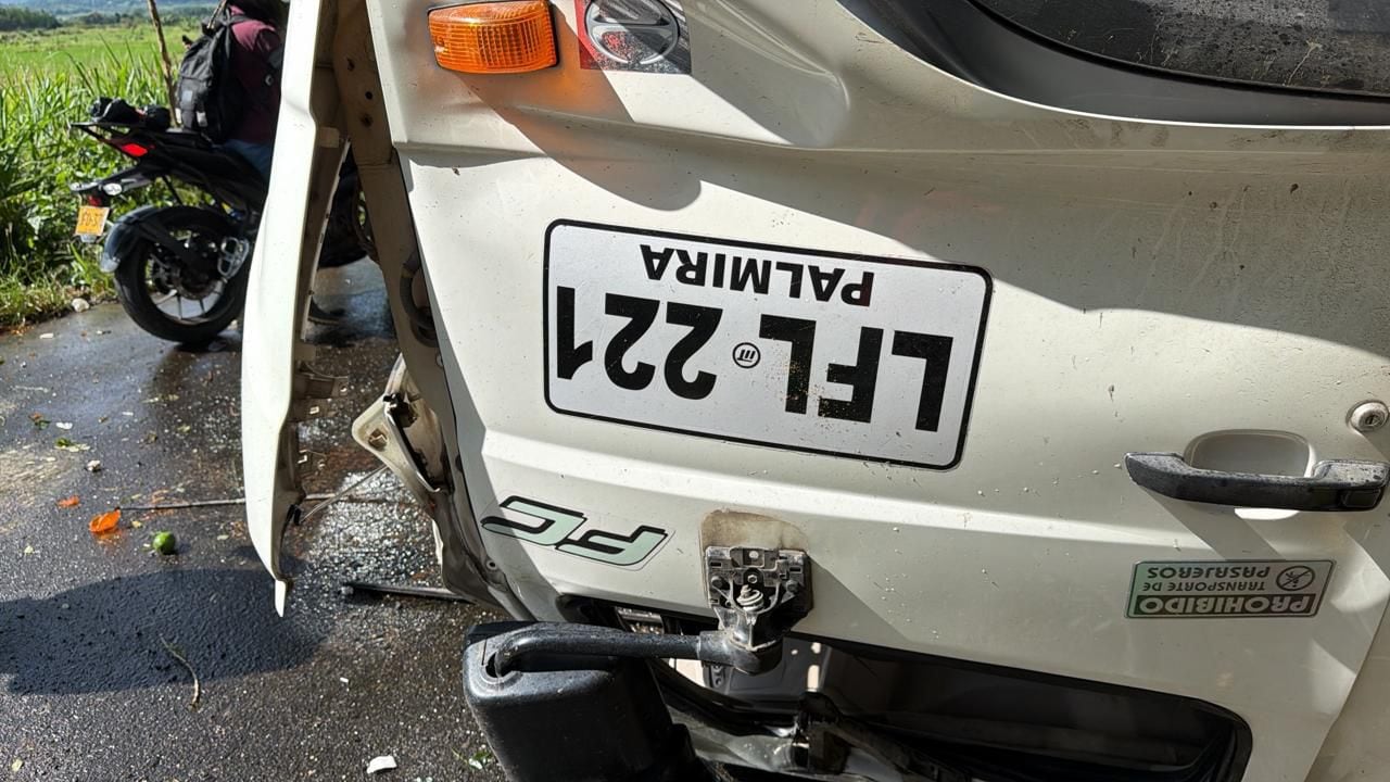 Accidente De tránsito en la vía Jamundí -Timba. Camión cisterna sin frenos.