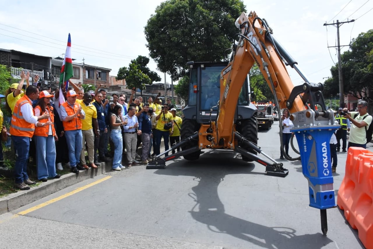 Apertura de las obras en la Avenida Ciudad de Cali.