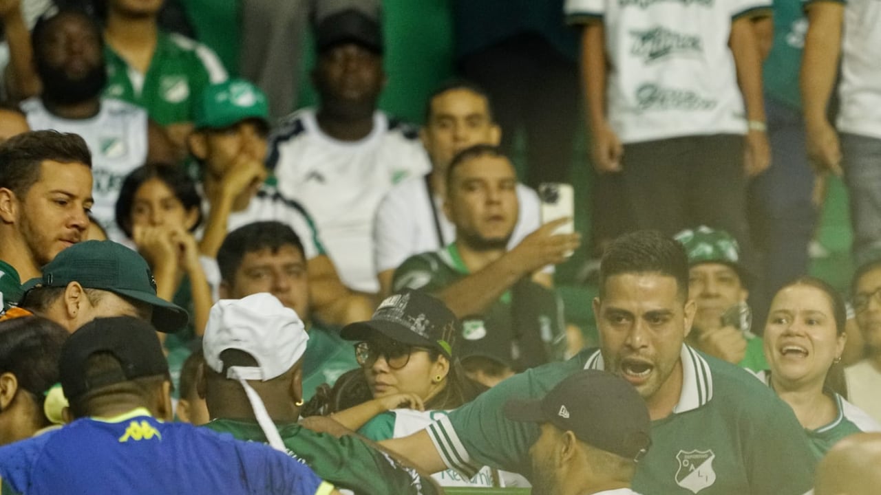 Peleas en las tribunas del Palmaseca