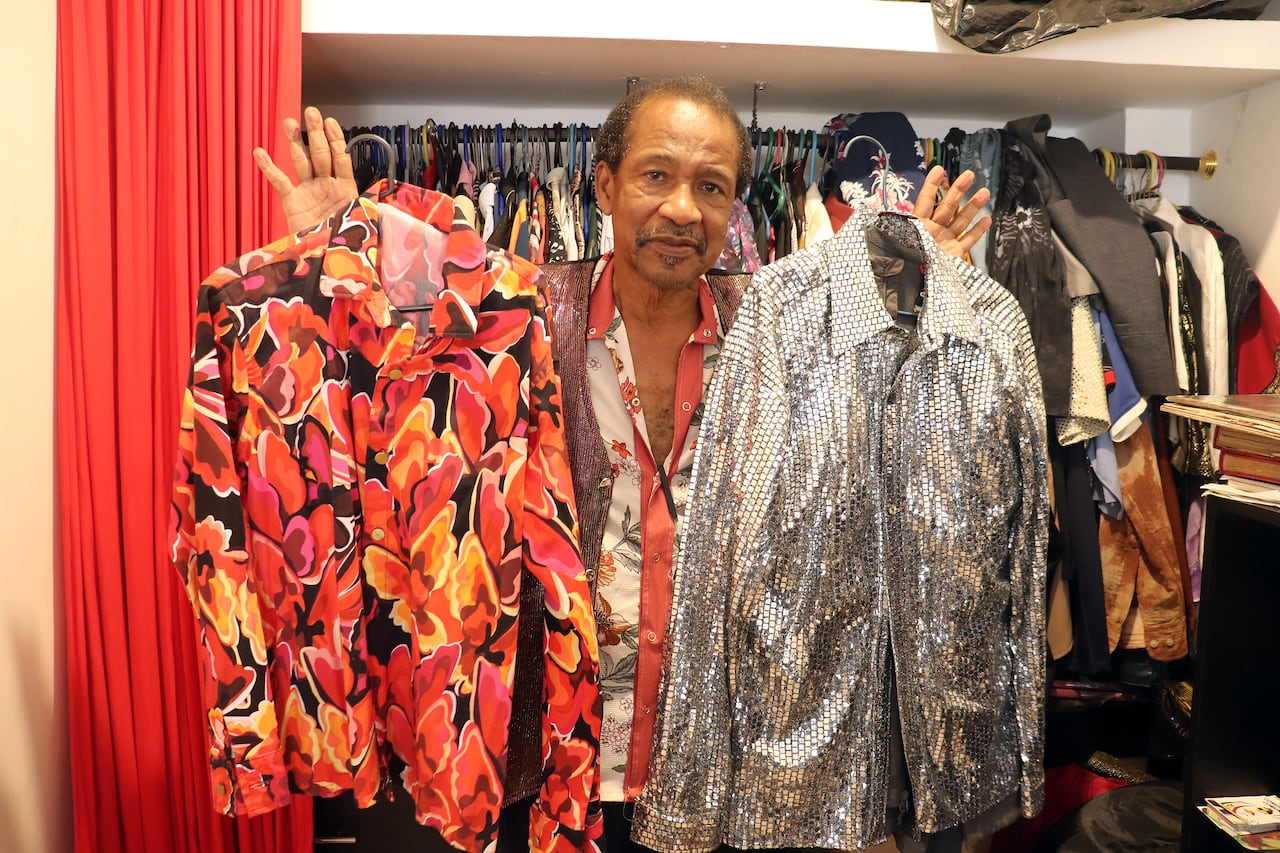 Hermes Manyoma músico caleño en su casa del barrio El Troncal