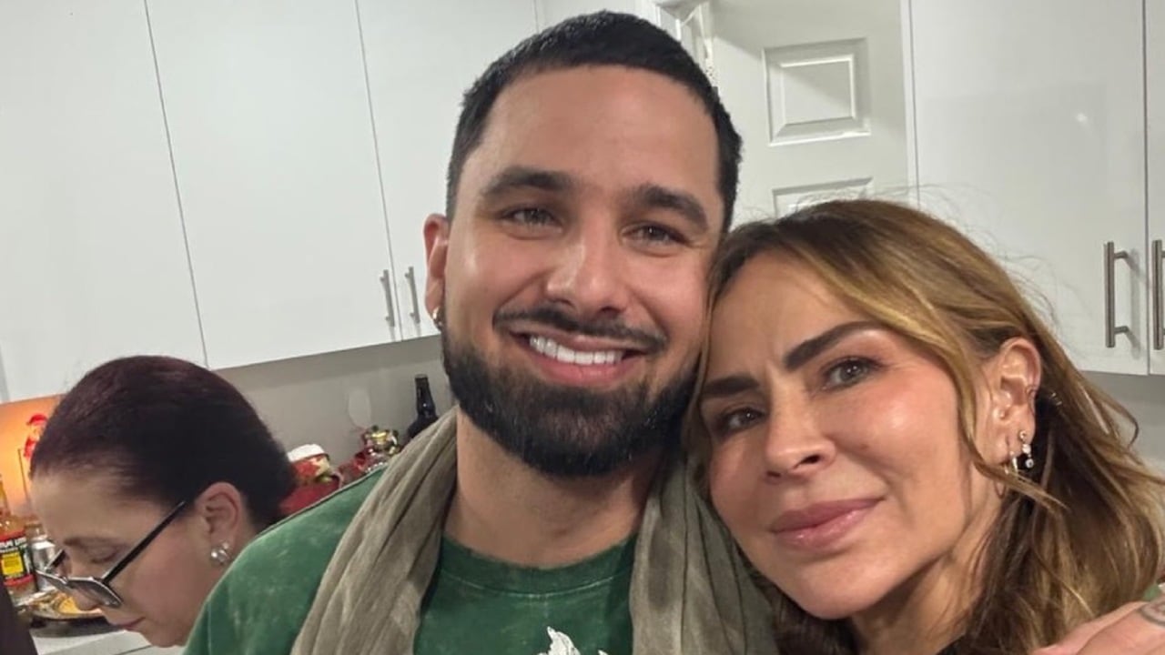 Aylín Mujica y su hijo Mauro.
