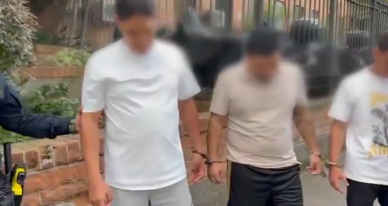 Los funcionarios fueron capturados en un operativo conjunto.