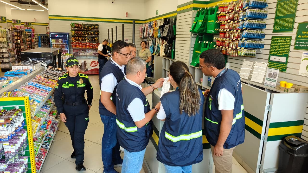 DIAN realiza operativos en grandes superficies de Cali para controlar ingresos y facturación electrónica