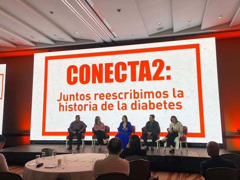 El evento Conecta2, organizado por Eli Lilly Colombia, reunió en Medellín a líderes de la salud, pacientes y comunicadores para hablar de prevención y educación.