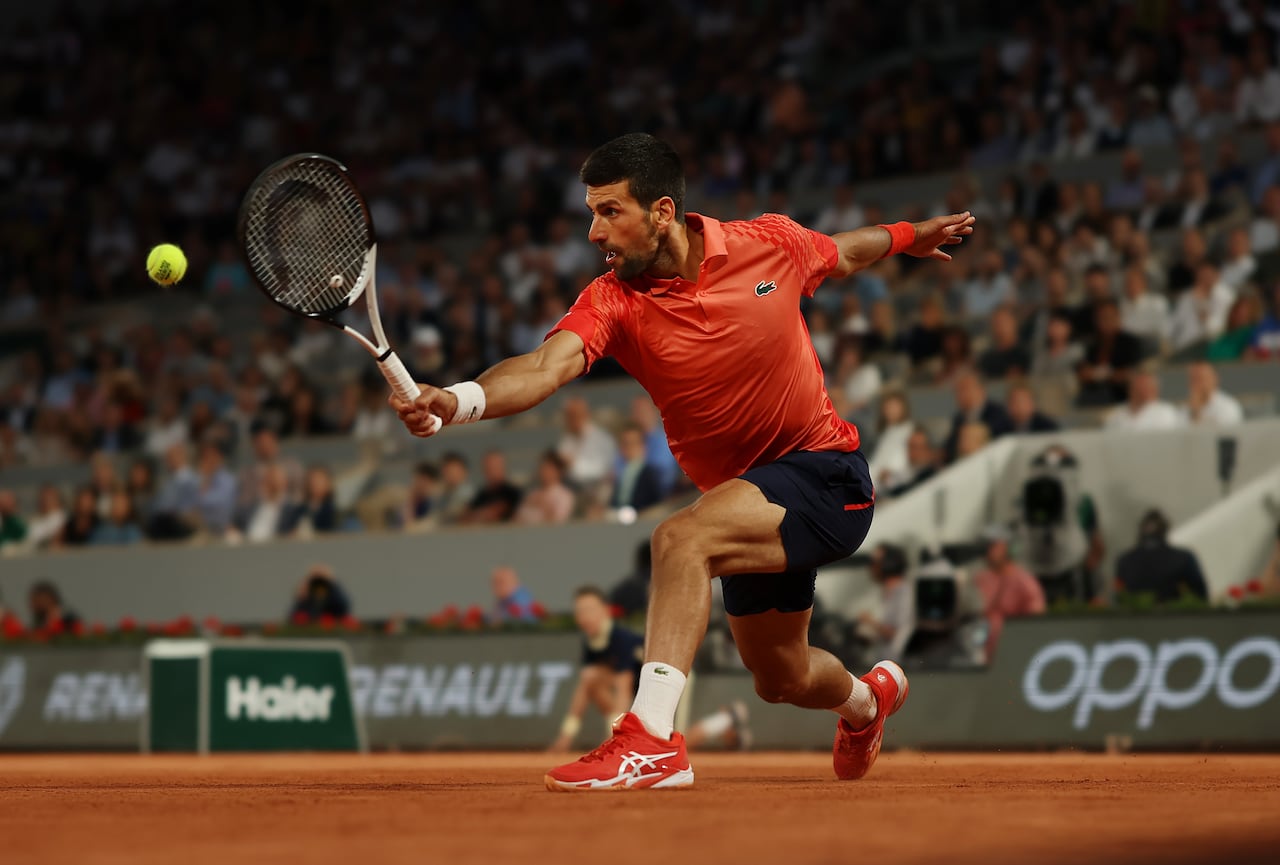 Novak Djokovic avanzó a la tercera ronda del Roland Garros.