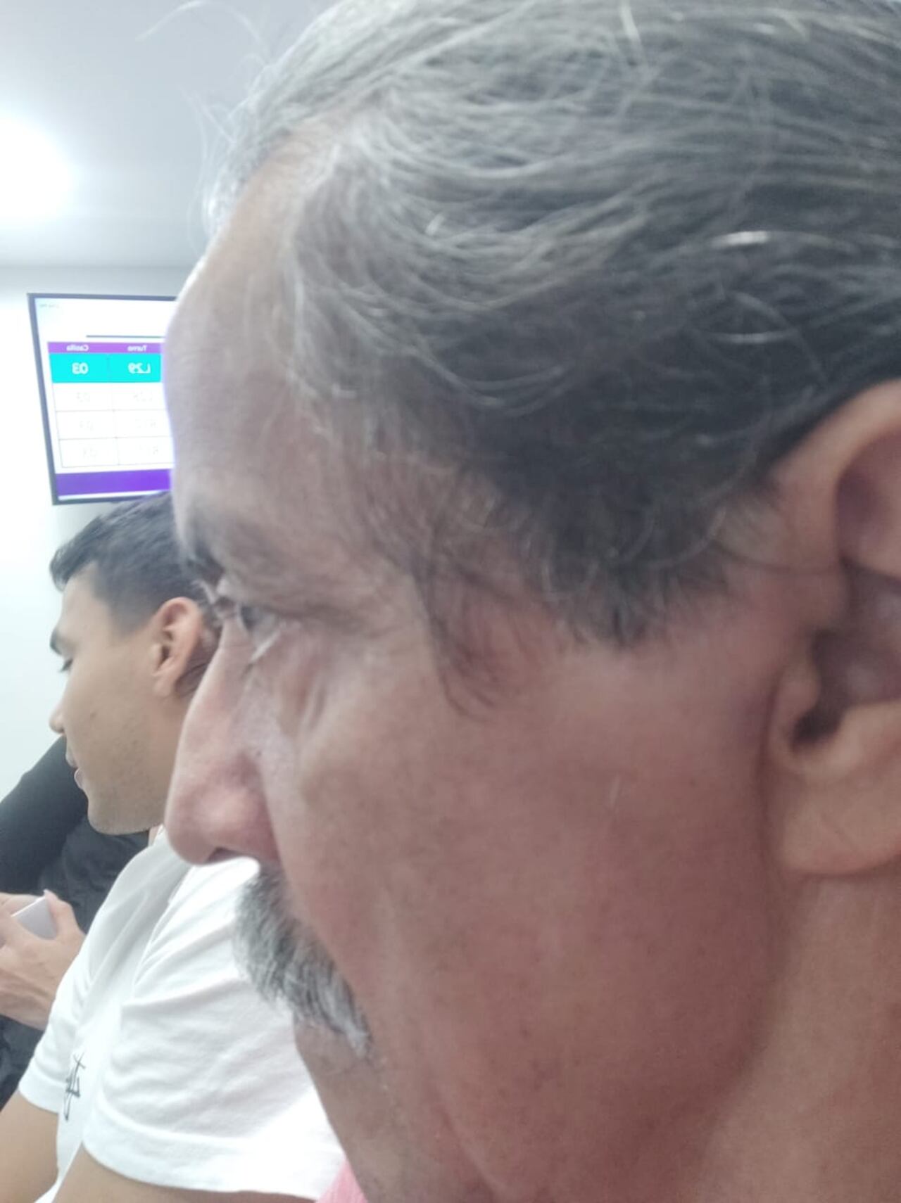 El docente recibió una incapacidad de tres días tras el golpe. Tuvo una inflamación en el rostro.