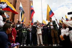 El candidato Sergio Fajardo junto a su fórmula vicepresidencial, Edna Bonilla realizaron la inscripción de su candidatura en la Registraduria Nacional.