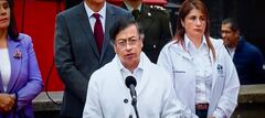 Presidente Gustavo Petro habla desde la Plaza de Bolívar, en Bogotá, para dar apertura a la jornada electoral de este 8 de marzo.