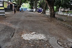 Cali: Fotodenuncia, calle en ruina pasoancho con 72. foto José L Guzmán. EL País