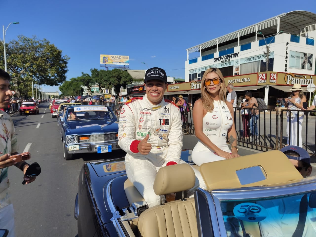 Desfile de Autos Clásicos y Antiguos 2025.