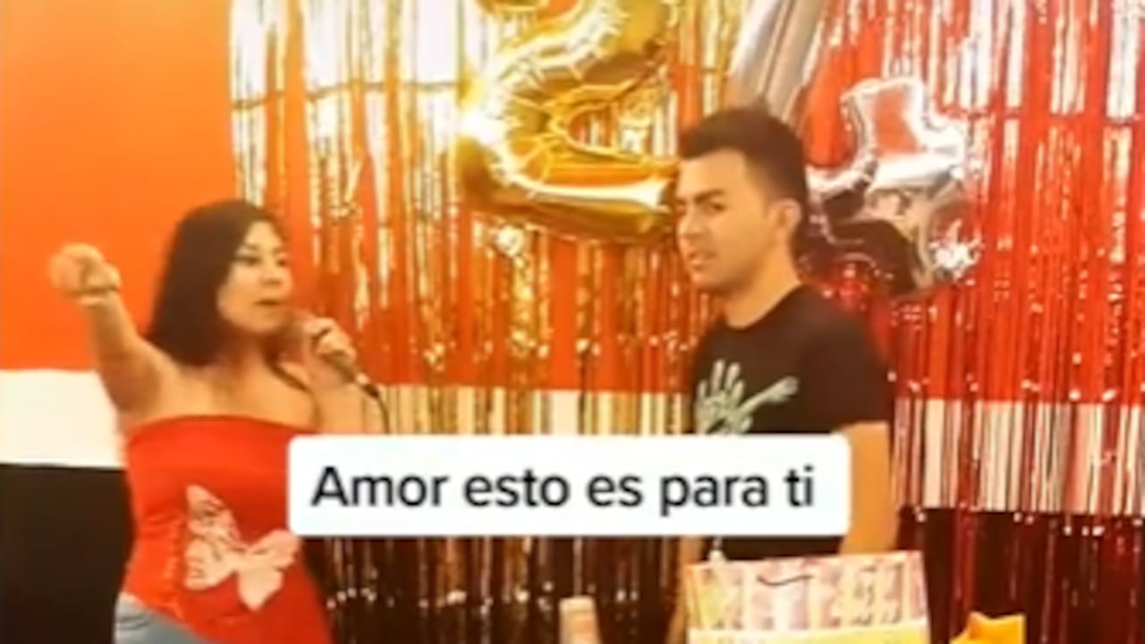 El joven de 24 años, al parecer, le fue infiel con su prima.