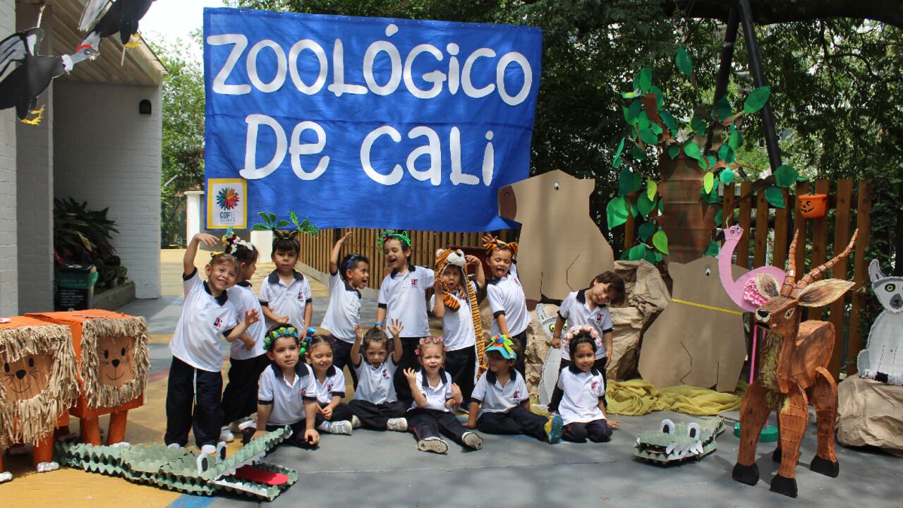 Los niños de la colina a diario se comprometen como embajadores del medio ambiente.