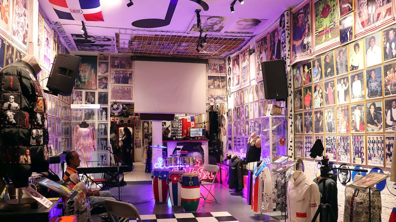 MUSEOS DE LA SALSA EN CALI. Museo de la salsa del barrio obrero dirigido por Carlos Molina