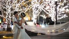 La mayoría de las mujeres en Japón, como en Reino Unido y Estados Unidos, toman el apellido de su esposo después del matrimonio.