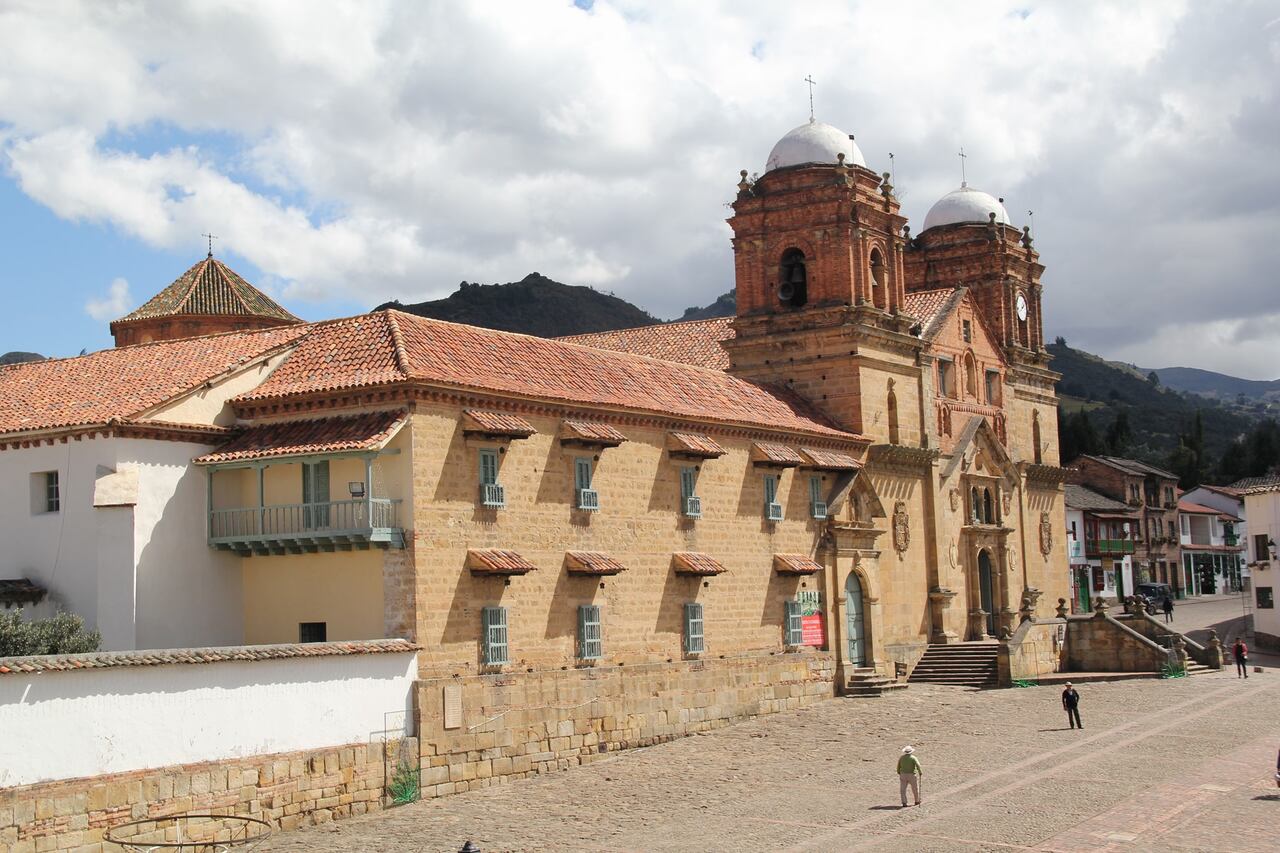 La plaza central del Monguí es colonial y data de siglos.