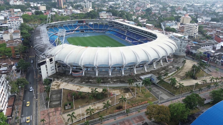 Panorámica del Estadio Olímpico Pascual Guerrero tras la inspección técnica que confirmó que su estructura principal no sufrió daños por el sismo del 10 de agosto.