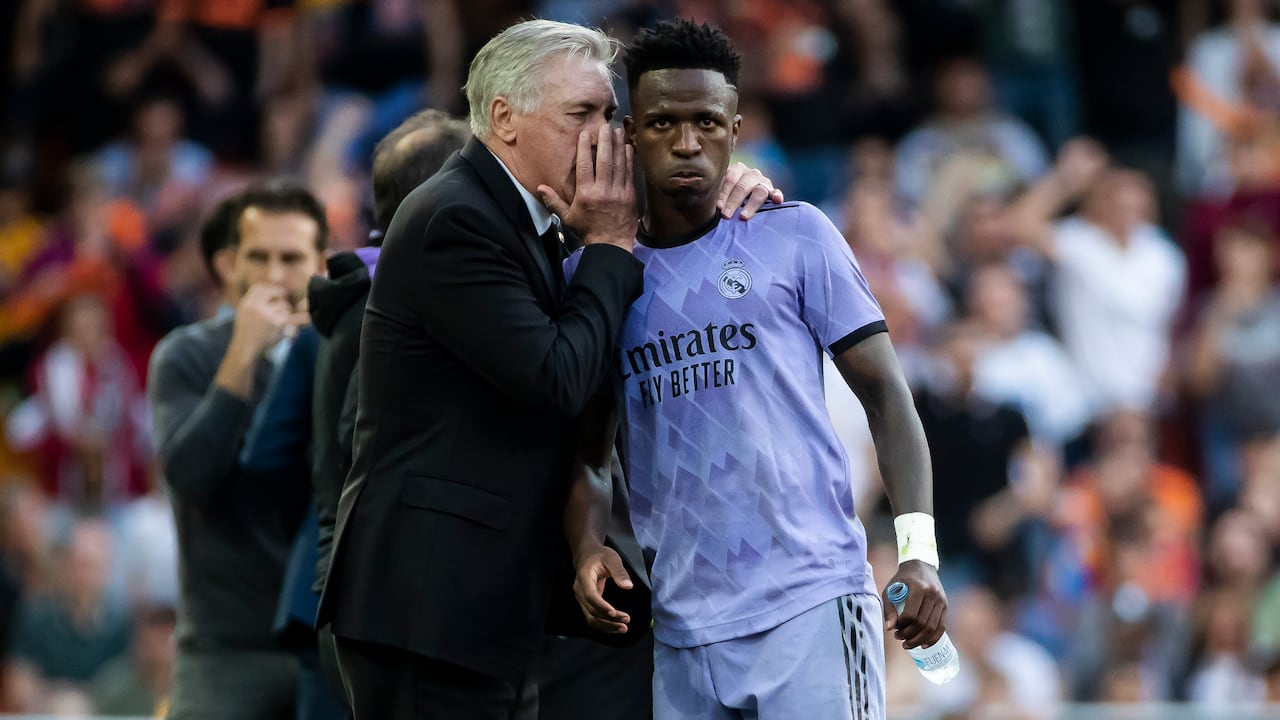 Vinicius Jr. y Carlo Ancelotti.