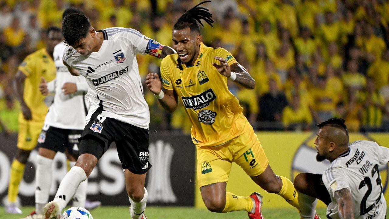 Bucaramanga vs. Colo Colo por Copa Libertadores.