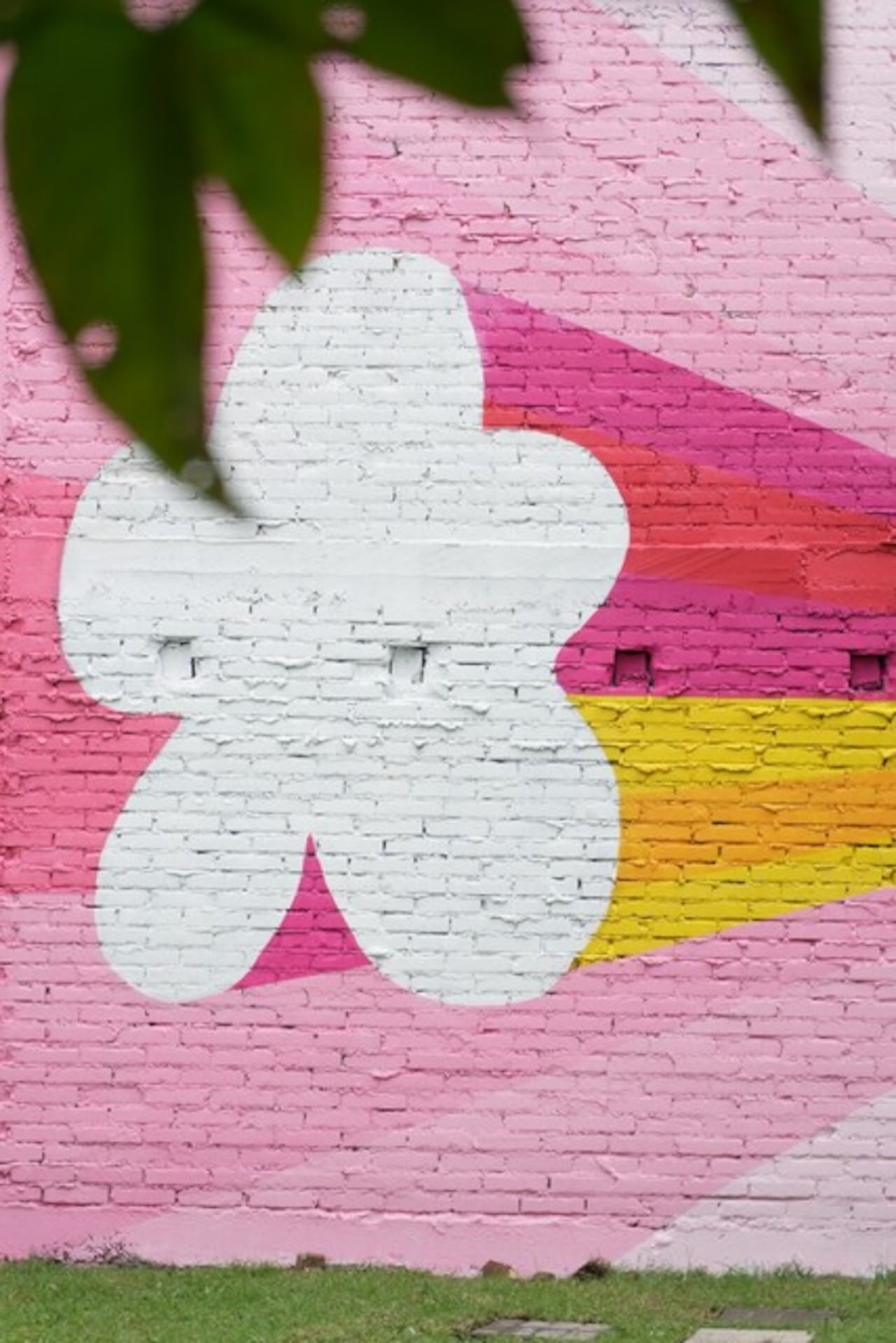El mural de Ágatha Ruiz de la Prada en Bogotá.