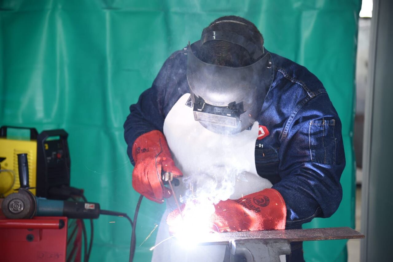 Más de 17.000 ofertas de empleo para Colombia ofrecen empresas de diferentes sectores, a través de la intermediación laboral gratuita que realiza la entidad.