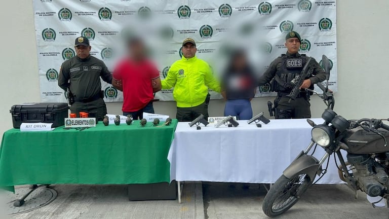 Los dos capturados fueron dejados a disposición de las autoridades competentes.