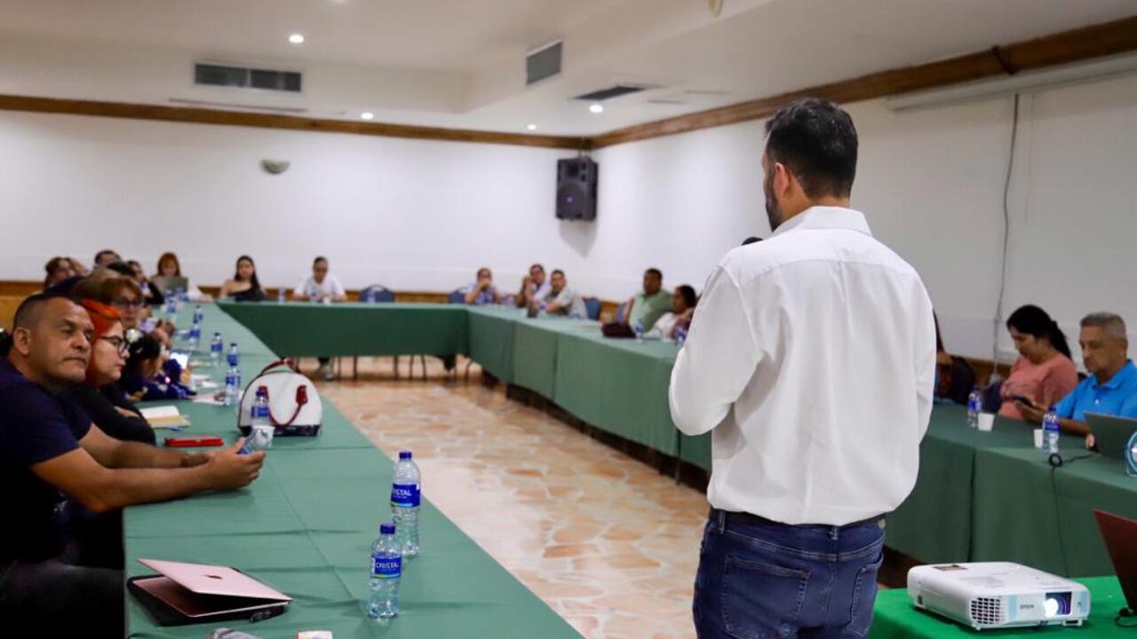 El Grupo de Relacionamiento y Comunicaciones de la Unidad de Investigación y Acusación de la JEP escuchó tres testimonios de familiares de tres periodistas asesinados hace más de 10 años, por culpa del conflicto armado en el país.