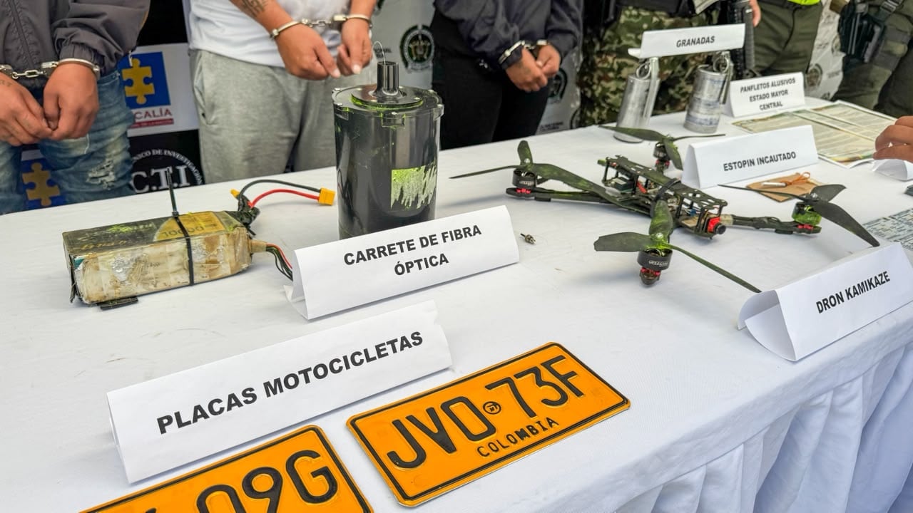 Tres presuntos integrantes de las milicias urbanas del Estado Mayor Central de las disidencias de las Farc fueron capturados en Popayán durante la Operación Vector, desarrollada por la Policía, el Ejército y la Fiscalía.