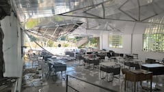 Grietas y calados desprendidos en el segundo piso del Belisario Peña Piñero, donde funcionaban los laboratorios de física y química.